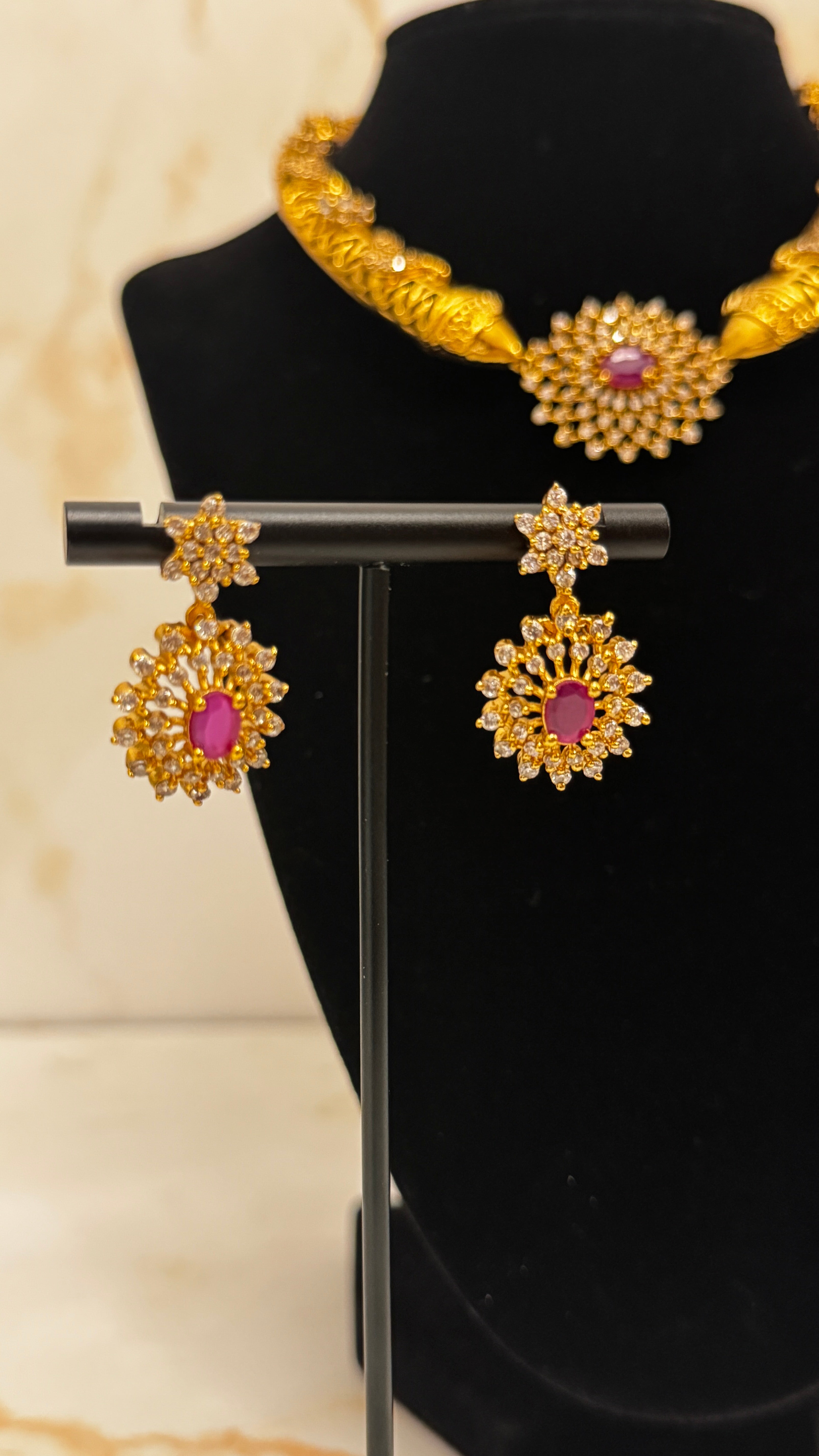 Premium Neckpiece Set